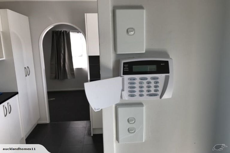 Photo of property in 23 Addison Drive, Glendene, Auckland, 0602