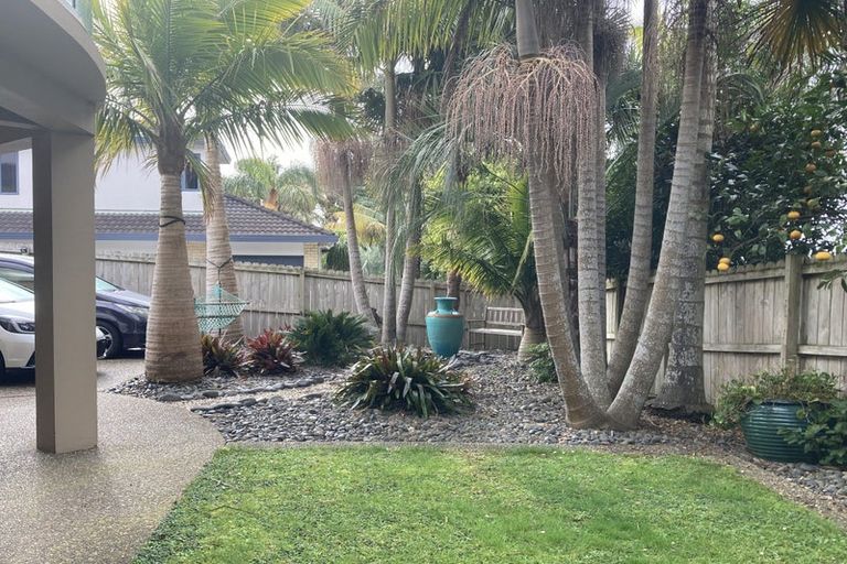 Photo of property in 88a Picasso Drive, West Harbour, Auckland, 0618