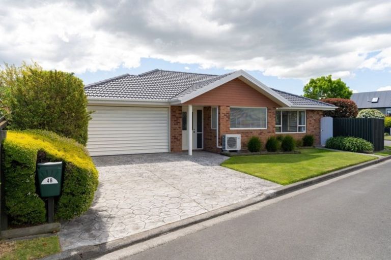 Photo of property in 2/4 Empress Place, Halswell, Christchurch, 8025