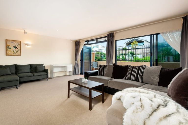 Photo of property in Valencia Court, 5/29 May Street, Mount Maunganui, 3116