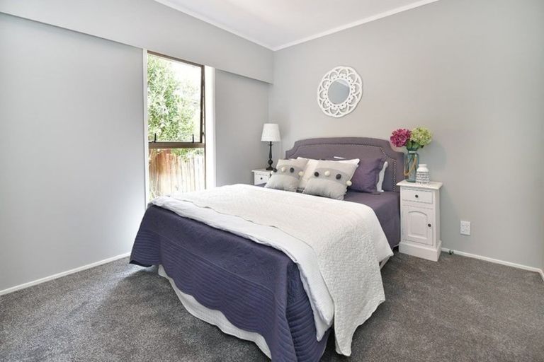 Photo of property in 2/2 Orewa Street, Torbay, Auckland, 0630