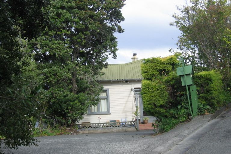 Photo of property in 14 Guys Hill Road, Hospital Hill, Napier, 4110