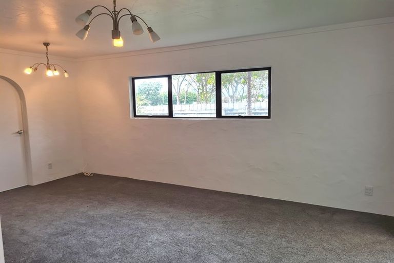Photo of property in 17 Nukumea Common, Orewa, 0931