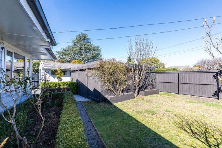 Photo of property in 39 Manor Place, Bryndwr, Christchurch, 8053