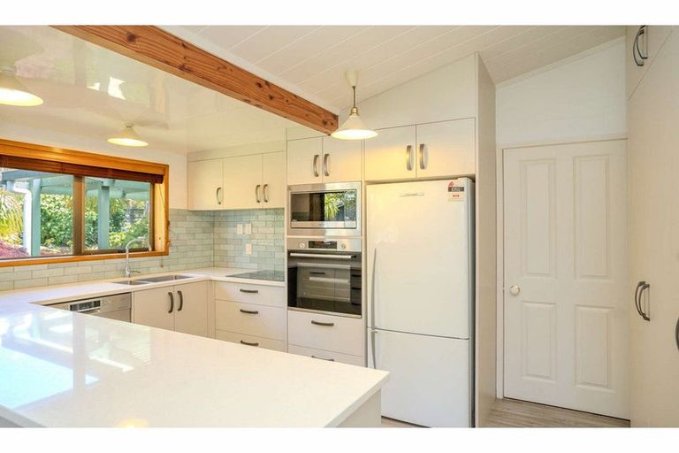 Photo of property in 30 Riverview Road, Kerikeri, 0230