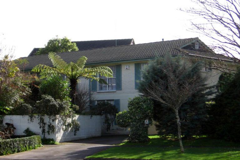 Photo of property in 8 Wharite Place, Awapuni, Palmerston North, 4412