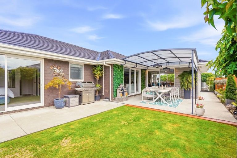 Photo of property in 37 Pharazyn Street, Feilding, 4702