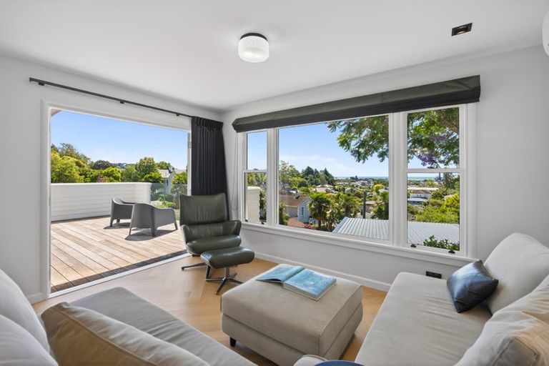 Photo of property in 48 Brougham Street, Nelson South, Nelson, 7010