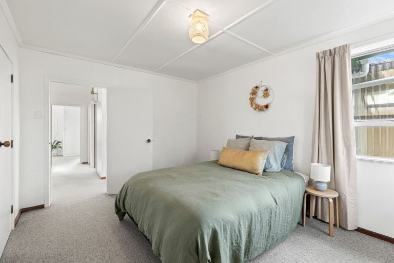 Photo of property in 1/5 Timandra Street, Welbourn, New Plymouth, 4312