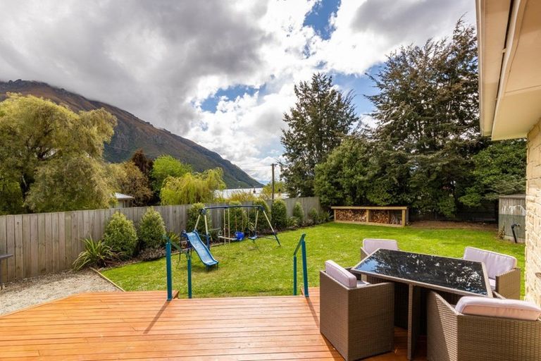 Photo of property in 53 Kent Street, Kingston, Athol, 9793