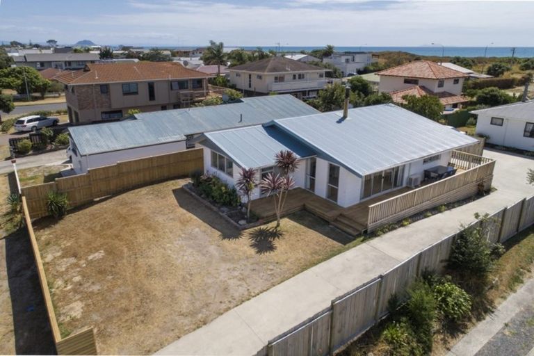 Photo of property in 283 Dickson Road, Papamoa Beach, Papamoa, 3118