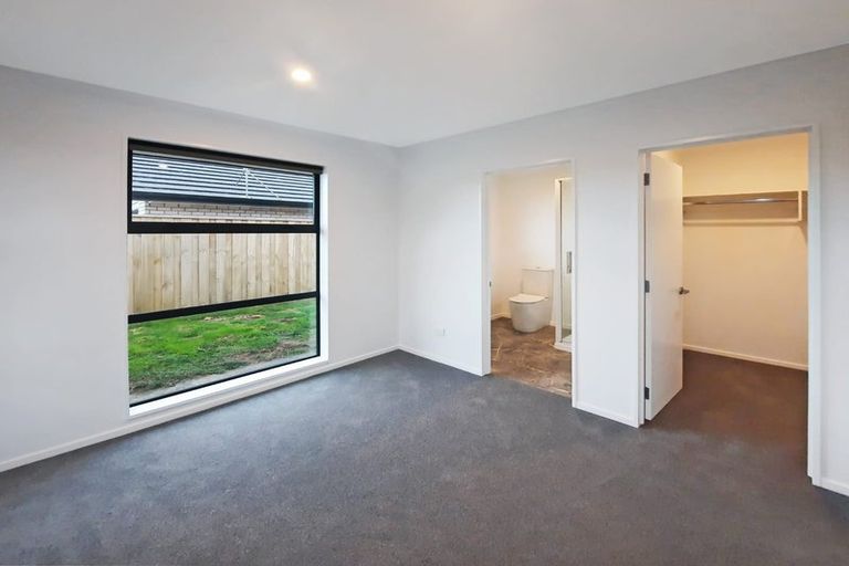 Photo of property in 4 Piwakawaka Lane, Pegasus, 7612