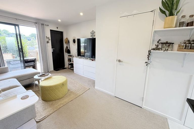 Photo of property in Rf202b, 36/18 Hewlett Road, Massey, Auckland, 0614