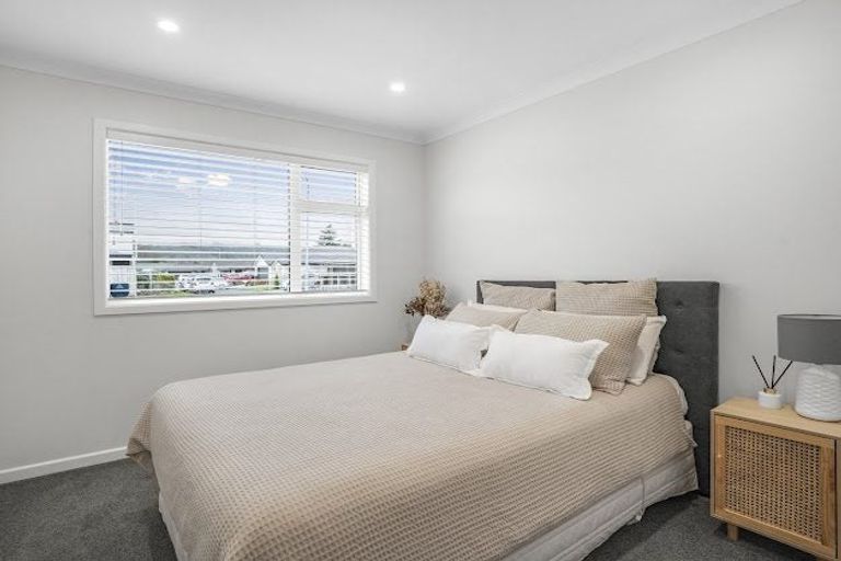 Photo of property in 12 Poulson Grove, Trentham, Upper Hutt, 5018