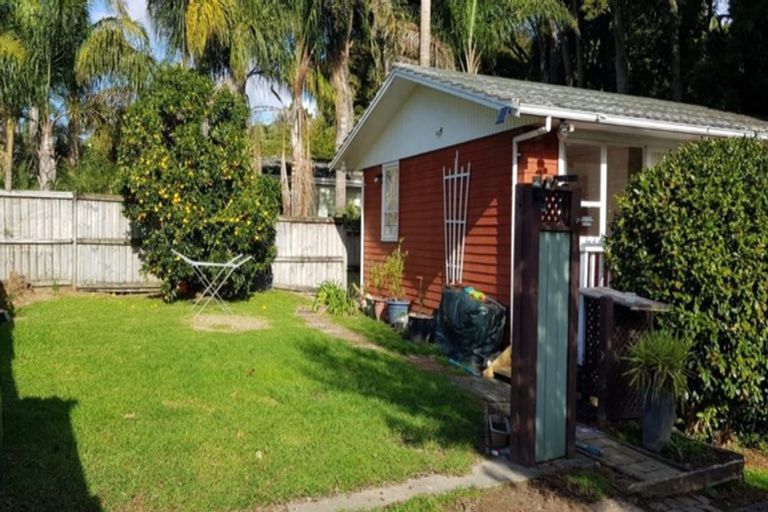Photo of property in 53 Lawrence Crescent, Hillpark, Auckland, 2102