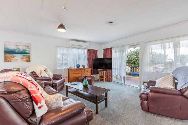 Photo of property in 562 Leigh Road, Whangateau, Warkworth, 0985