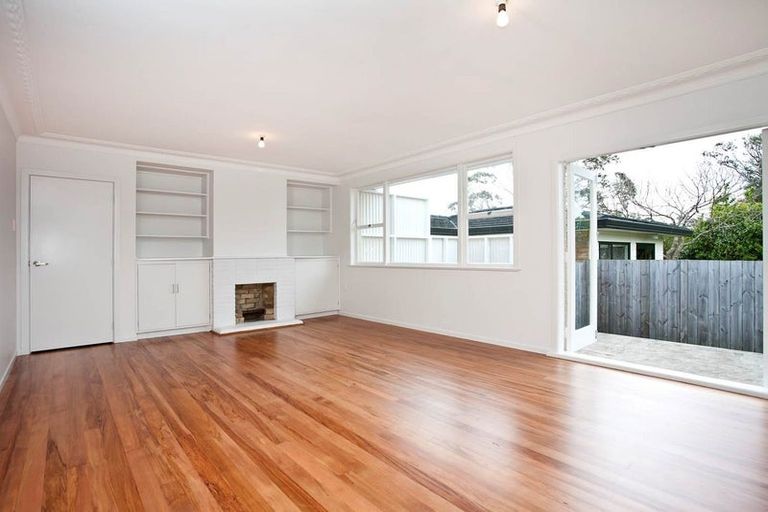 Photo of property in 31 Nutsey Avenue, Northcote, Auckland, 0627