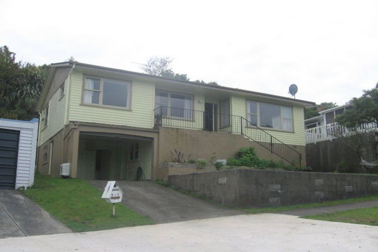 Photo of property in 231 Dowse Drive, Maungaraki, Lower Hutt, 5010