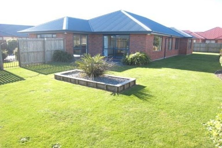 Photo of property in 13 Cressida Close, Rolleston, 7614