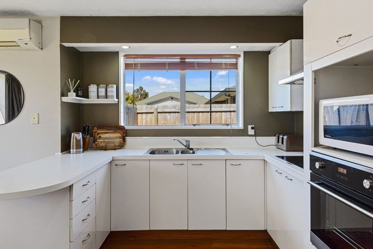 Photo of property in 9 Heriott Close, Burwood, Christchurch, 8083