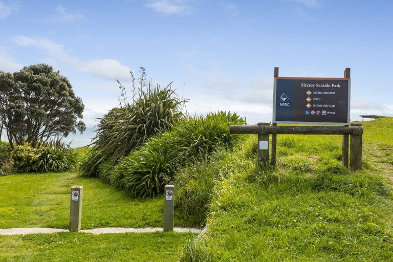 Photo of property in 14 Sackville Street, Fitzroy, New Plymouth, 4312