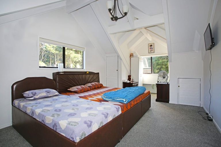 Photo of property in 30 Paulownia Place, Totara Heights, Auckland, 2105