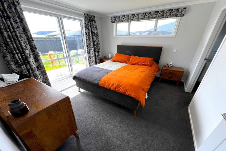 Photo of property in 107 Mawai Hakona Drive, Wallaceville, Upper Hutt, 5018