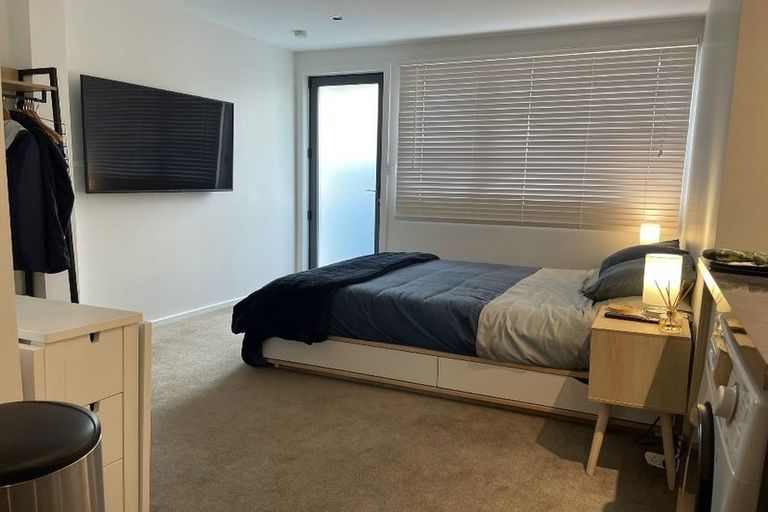 Photo of property in 3/464 Adelaide Road, Berhampore, Wellington, 6023