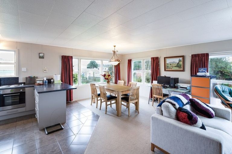 Photo of property in 13 Okoroire Street, Tirau, 3410