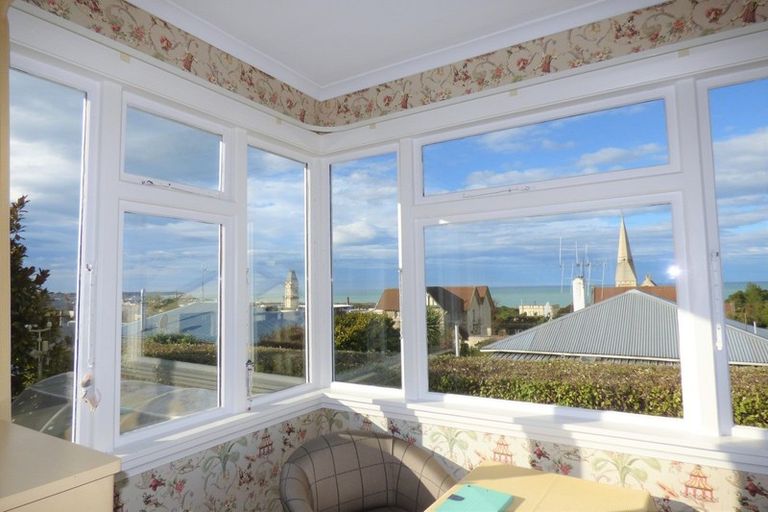 Photo of property in 8a Wharfe Street, South Hill, Oamaru, 9400