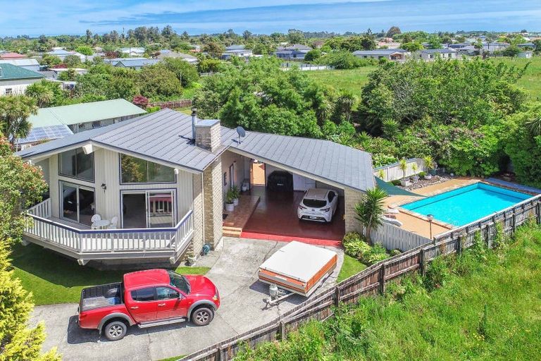 Photo of property in 11 Stafford Street, Westport, 7825