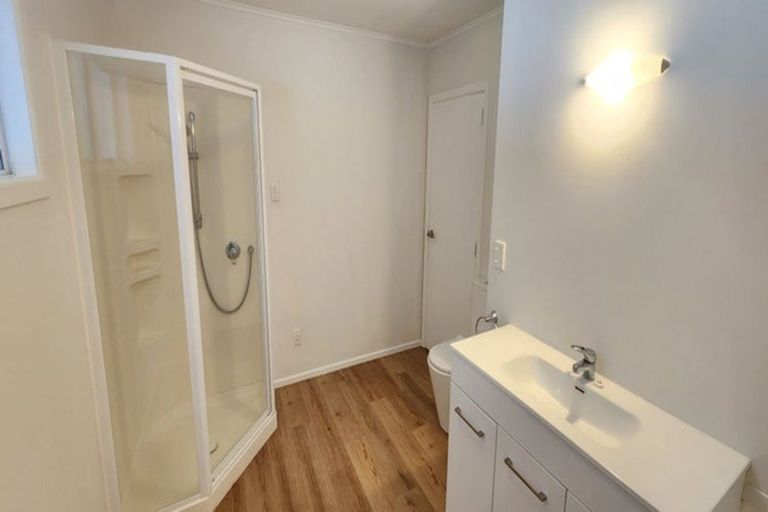 Photo of property in 158 Mangorei Road, Merrilands, New Plymouth, 4312
