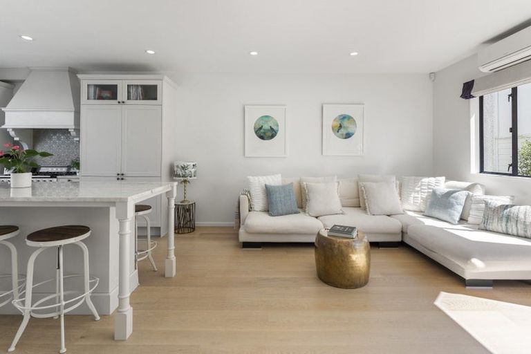 Photo of property in 2/4 Fitzroy Street, Ponsonby, Auckland, 1021