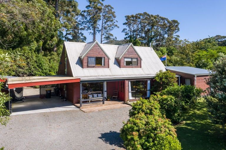 Photo of property in 71 Underhill Road, Featherston, 5710