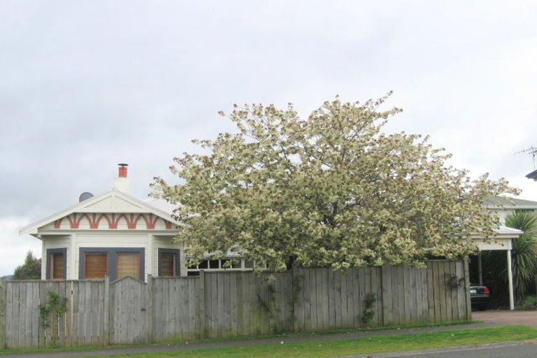 Photo of property in 130 Hyde Avenue, Richmond Heights, Taupo, 3330