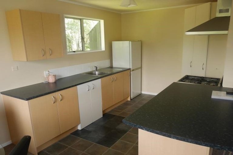 Photo of property in 25 Hartford Crescent, Totara Park, Upper Hutt, 5018