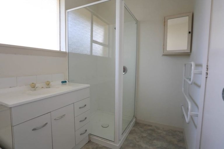 Photo of property in 53 Martbern Crescent, Bishopdale, Christchurch, 8053