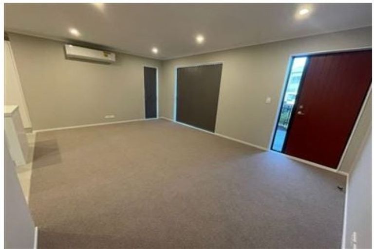 Photo of property in 24 Te Rito Road, Hobsonville, Auckland, 0616