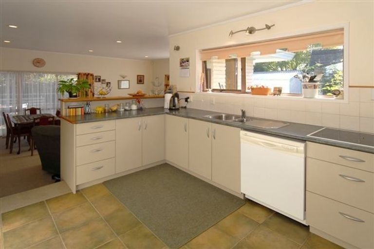 Photo of property in 132 Totara Drive, Pukete, Hamilton, 3200