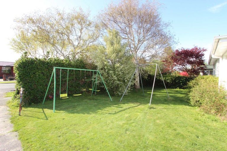 Photo of property in 22 Joseph Street, Waverley, Invercargill, 9810