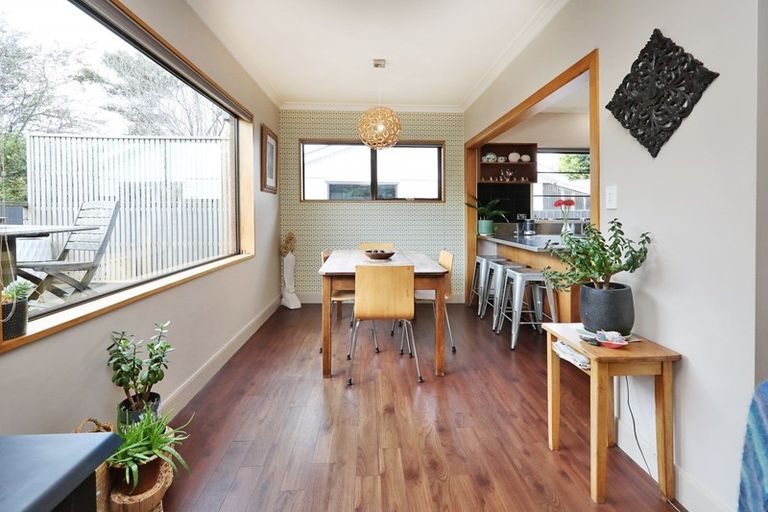 Photo of property in 36 Watt Road, Otatara, Invercargill, 9879