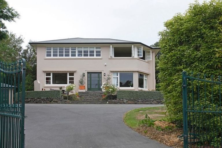 Photo of property in 9 Macmillan Avenue, Cashmere, Christchurch, 8022