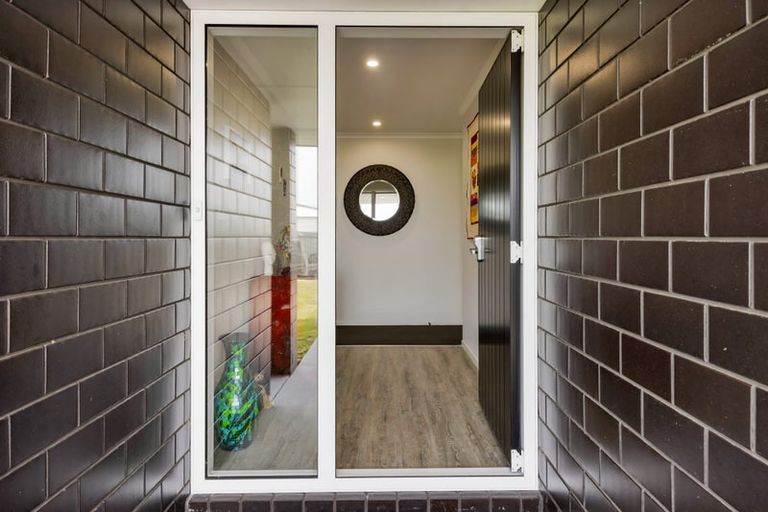 Photo of property in 51d Rata Street, Hawera, 4610