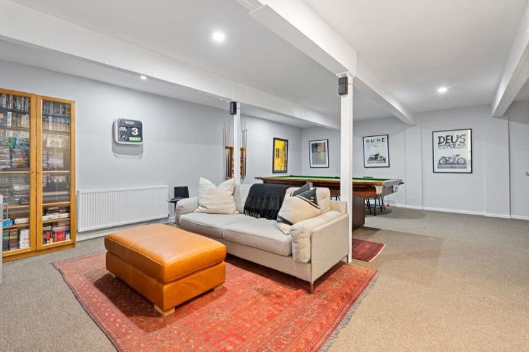 Photo of property in 16 Doris Gordon Crescent, Crofton Downs, Wellington, 6035