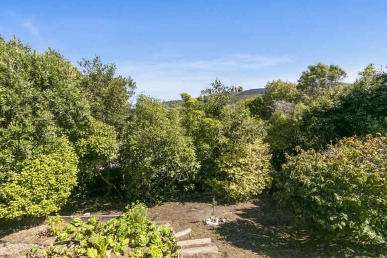 Photo of property in 5 Waipounamu Drive, Kelson, Lower Hutt, 5010