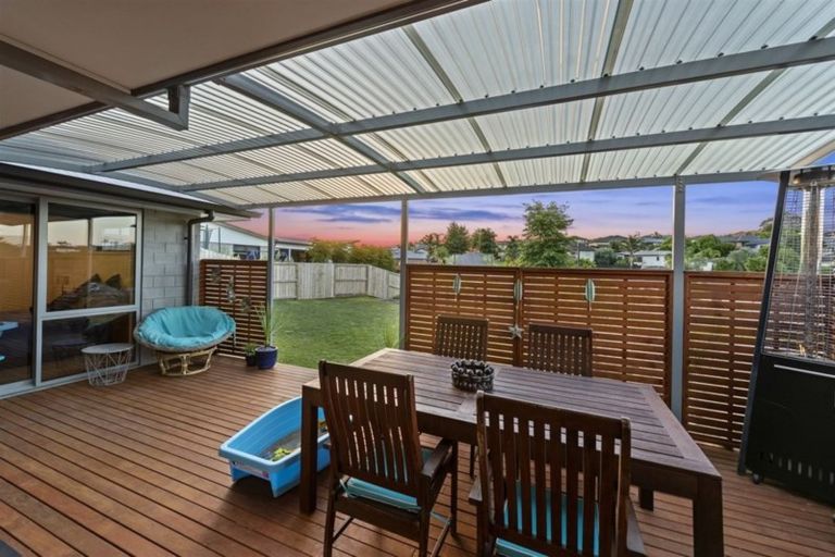 Photo of property in 2 Sharman Place, Pyes Pa, Tauranga, 3112