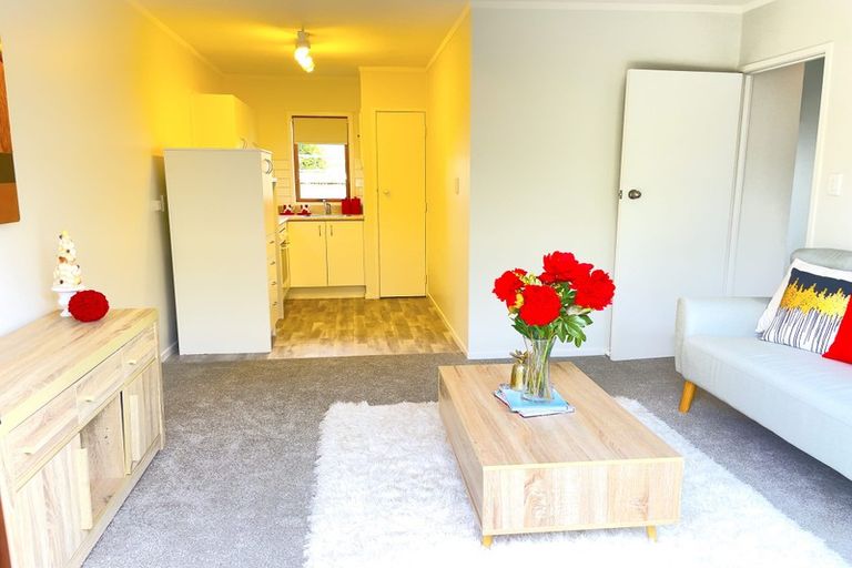 Photo of property in 4/773 Beach Road, Browns Bay, Auckland, 0630