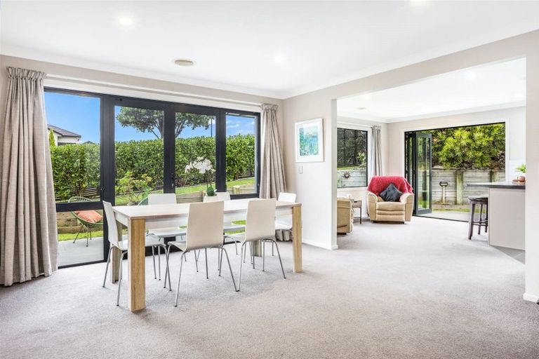 Photo of property in 12 Aotea Drive, Aotea, Porirua, 5024