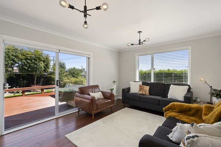 Photo of property in 2 Drake Street, Vogeltown, New Plymouth, 4310