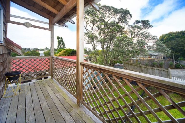 Photo of property in 2/221 Rangatira Road, Beach Haven, Auckland, 0626